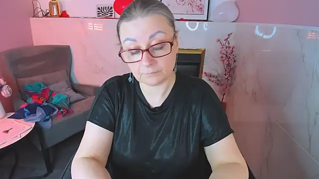 AlexandraKind online show from 15, 2, 2026