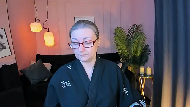 AlexandraKind online show from 17, 12, 2025