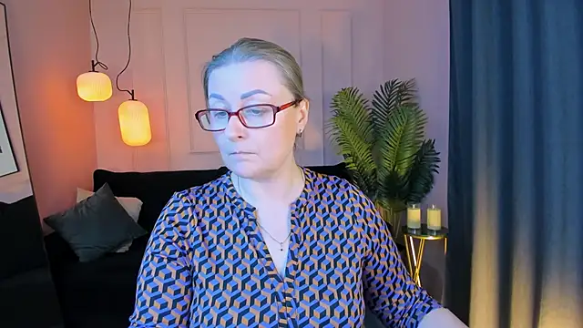 AlexandraKind online show from 18, 12, 2025