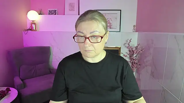 AlexandraKind online show from 7, 11, 2025