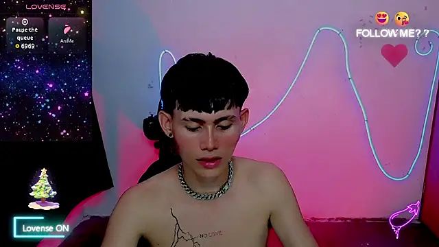 tanjiro cute online show from 20, 12, 2025