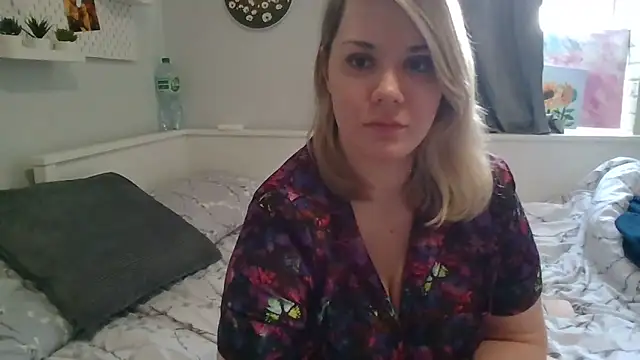 peach x powergirl online show from 6, 12, 2024