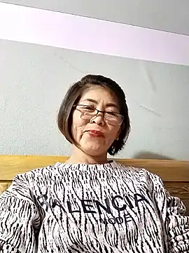 Baby-tits2024 online show from 13, 9, 2025