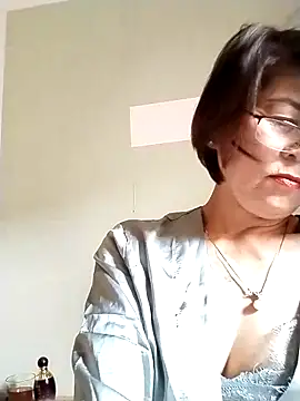 Baby-tits2024 online show from 20, 9, 2025