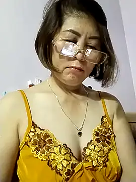 Baby-tits2024 online show from 23, 1, 2025