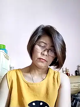 Baby-tits2024 online show from 21, 9, 2025