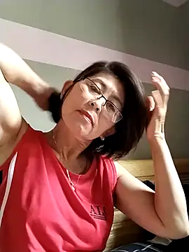 Baby-tits2024 online show from 19, 9, 2025