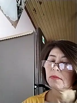 Baby-tits2024 online show from 16, 9, 2025