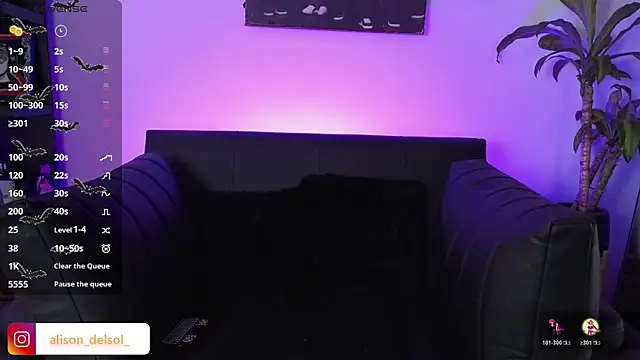 Alisson Wynter online show from 7, 1, 2026