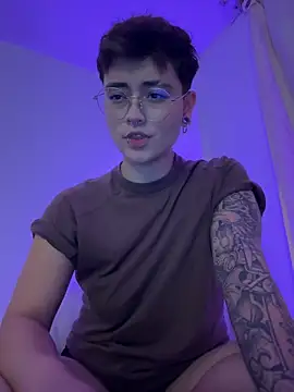 Chriss gomez2 online show from 17, 11, 2025