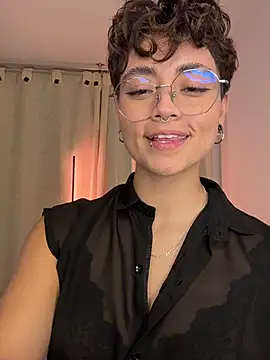 Chriss gomez2 online show from 19, 3, 2026