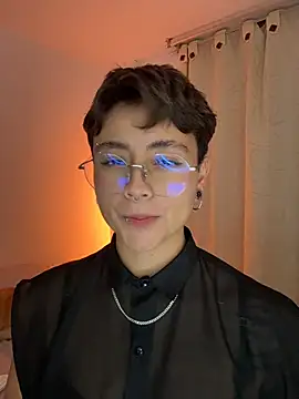 Chriss gomez2 online show from 15, 1, 2026