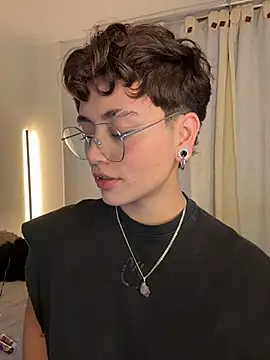 Chriss gomez2 online show from 8, 2, 2026