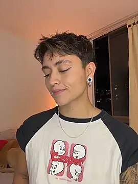 Chriss gomez2 online show from 13, 1, 2026