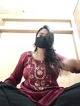 Magical Girl- online show from 30, 11, 2025