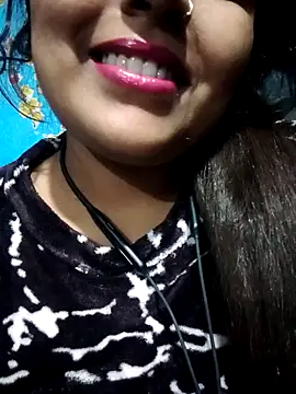 Love-Veronica online show from 5, 2, 2026