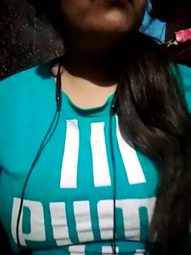 Love-Veronica online show from 9, 3, 2026