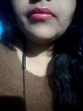 Love-Veronica online show from 9, 2, 2026