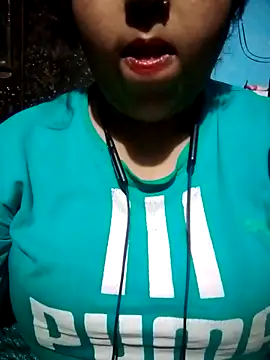 Love-Veronica online show from 8, 3, 2026