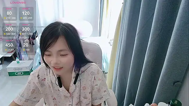 Lena-yyds online show from 10, 10, 2025