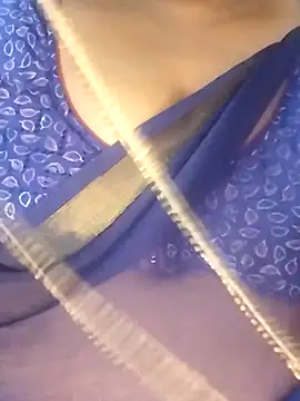 Sexy Radhikaa online show from 18, 12, 2025