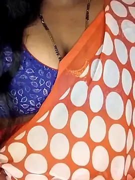 Snapshot of Sexy_Radhikaa chatting on 27, 9, 2025 Sexy Radhikaa online show from 27, 9, 2025