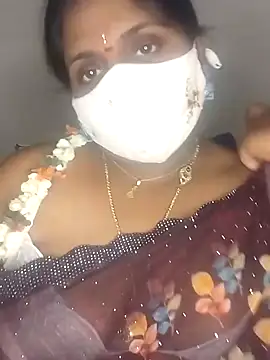 Snapshot of Sexy_Radhikaa chatting on 2, 3, 2025 Sexy Radhikaa online show from 2, 3, 2025