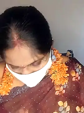 Snapshot of Sexy_Radhikaa chatting on 2, 3, 2025 Sexy Radhikaa online show from 2, 3, 2025