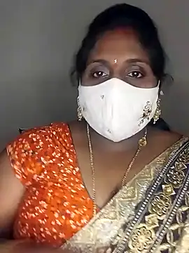 Snapshot of Sexy_Radhikaa chatting on 25, 2, 2025 Sexy Radhikaa online show from 25, 2, 2025