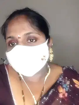 Snapshot of Sexy_Radhikaa chatting on 10, 3, 2025 Sexy Radhikaa online show from 10, 3, 2025