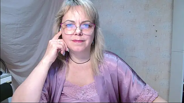 sweetsunset11 online show from 12, 2, 2026