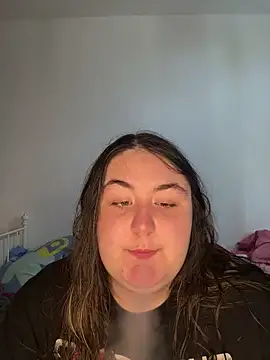 hotiee online show from 10, 4, 2026