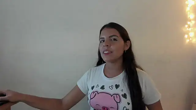 Karoline 25 online show from 4, 12, 2024