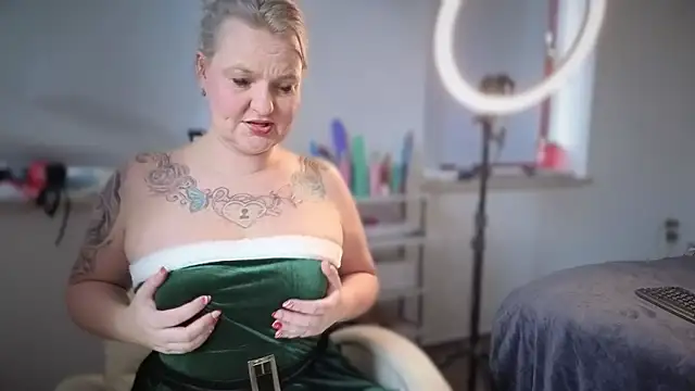 Inked blondi online show from 20, 12, 2025