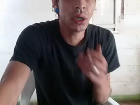 tayler punk noise online show from 31, 12, 2024