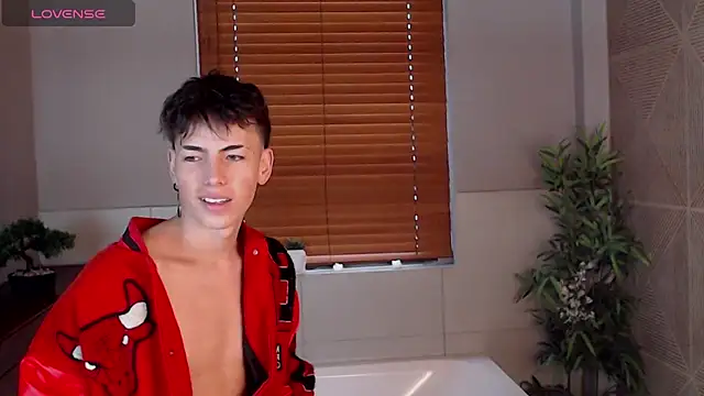 Snapshot of MattiDeLuca chatting on 20, 2, 2025 MattiDeLuca online show from 20, 2, 2025