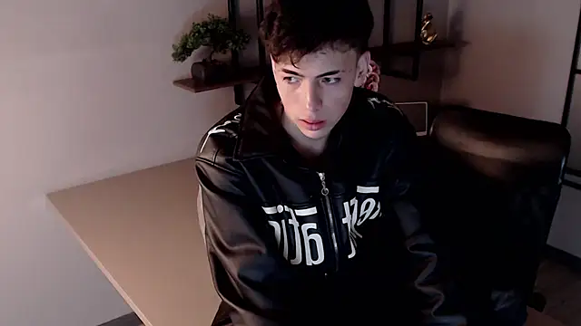 Snapshot of MattiDeLuca chatting on 24, 2, 2025 MattiDeLuca online show from 24, 2, 2025
