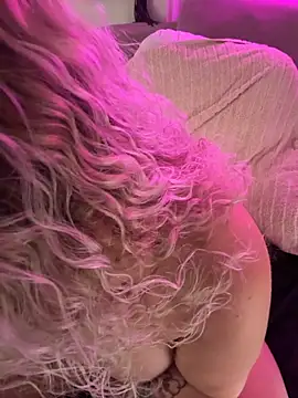 CurvyAnonymousGirl89 online show from 19, 10, 2025