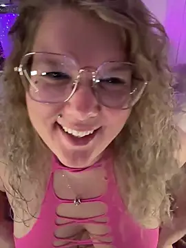 CurvyAnonymousGirl89 online show from 26, 2, 2026