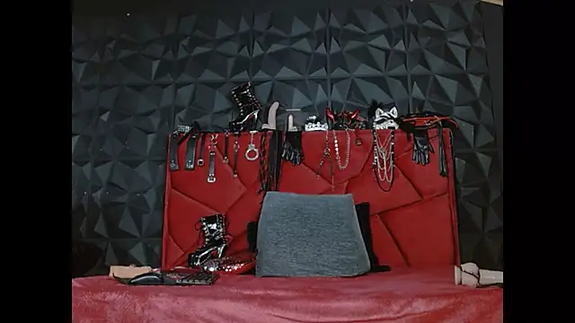 NahomiiPriestt online show from 20, 11, 2025