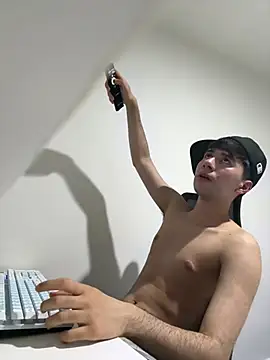Whike Dark online show from 27, 4, 2026