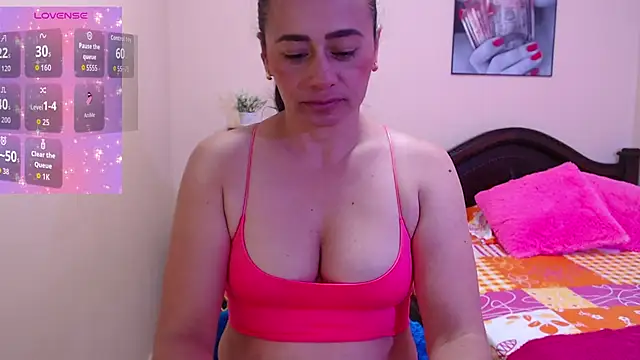 Snapshot of sara_florez1 chatting on 14, 10, 2025 sara florez1 online show from 14, 10, 2025