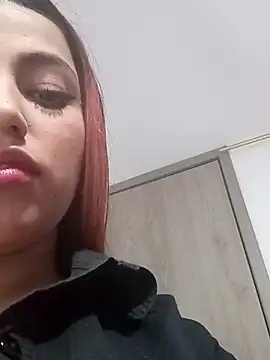 Naomy veracruz  online show from 28, 10, 2025