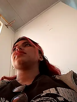 Naomy veracruz  online show from 26, 10, 2025