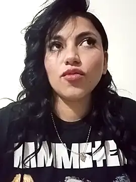 Naomy veracruz  online show from 10, 11, 2025