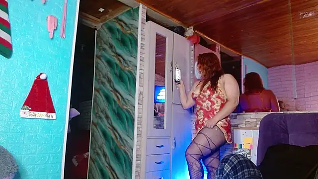 Snapshot of Meg4n_420 chatting on 18, 11, 2025 Meg4n 420 online show from 18, 11, 2025