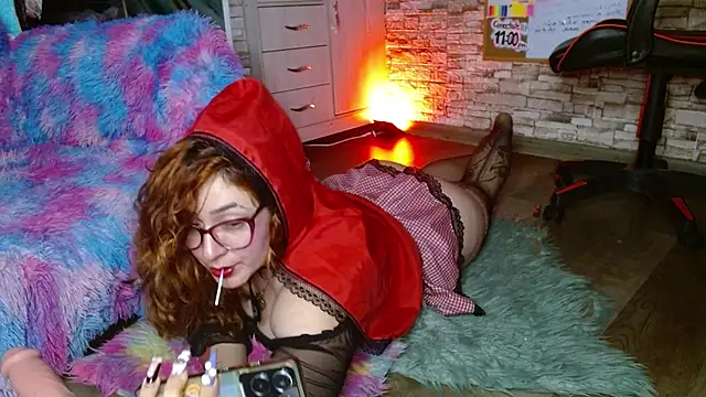 Snapshot of Meg4n_420 chatting on 16, 10, 2025 Meg4n 420 online show from 16, 10, 2025