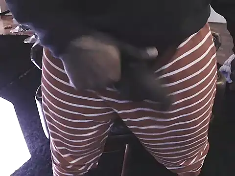 Snapshot of Bignc chatting on 11, 10, 2025 Bignc online show from 11, 10, 2025