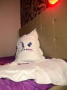 Snapshot of BellaaNoir chatting on 18, 9, 2025 BellaaNoir online show from 18, 9, 2025