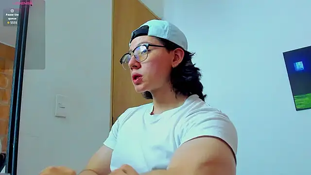 AngelBennet  online show from 18, 1, 2026